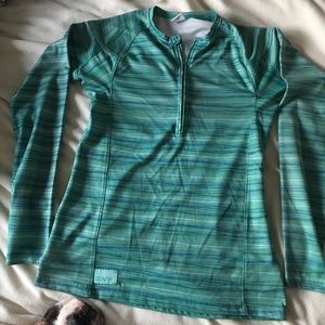 Dakine workout shirt